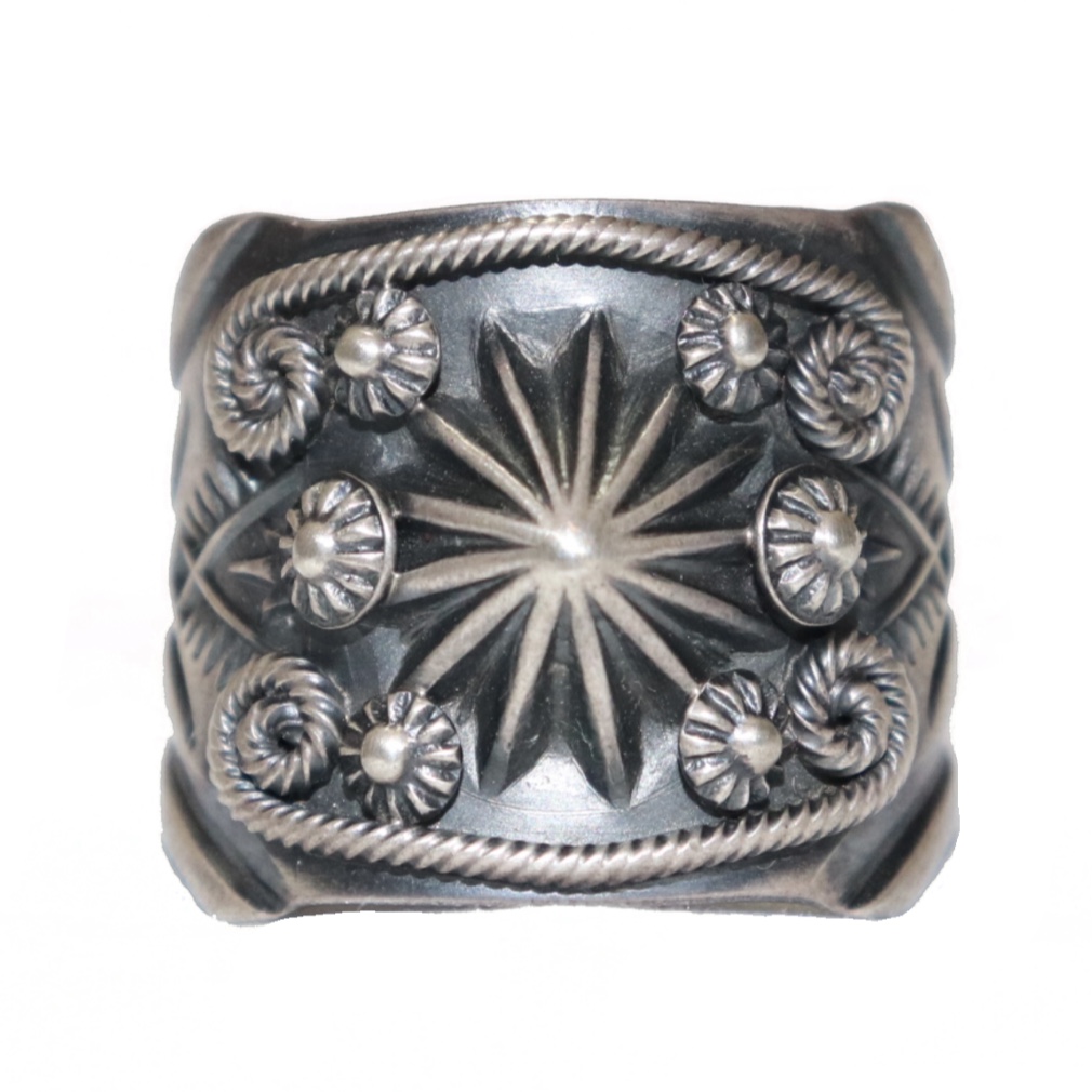 INDIAN JEWELRY（インディアンジュエリー）NAVAJO Delbert Gordon STAMP RING